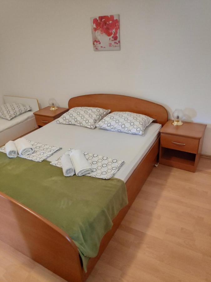 Apartments Mario Biograd Na Moru Eksteriør billede