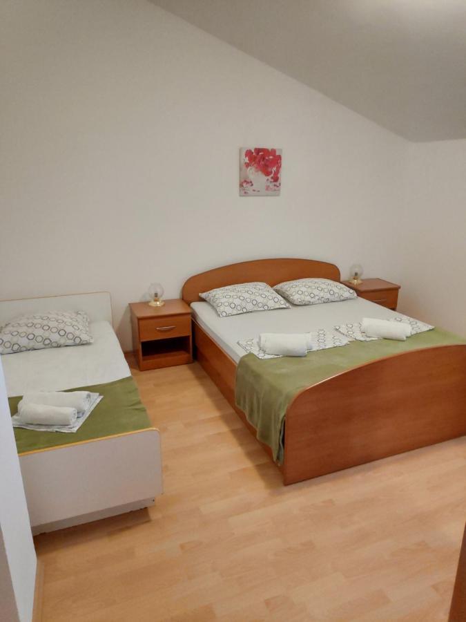 Apartments Mario Biograd Na Moru Eksteriør billede