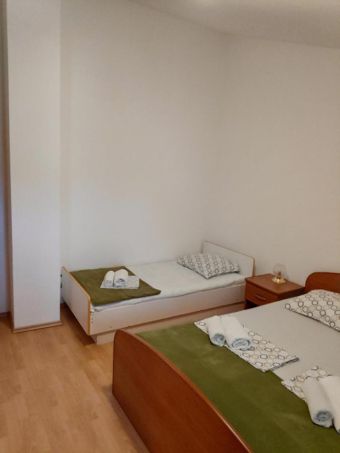 Apartments Mario Biograd Na Moru Eksteriør billede